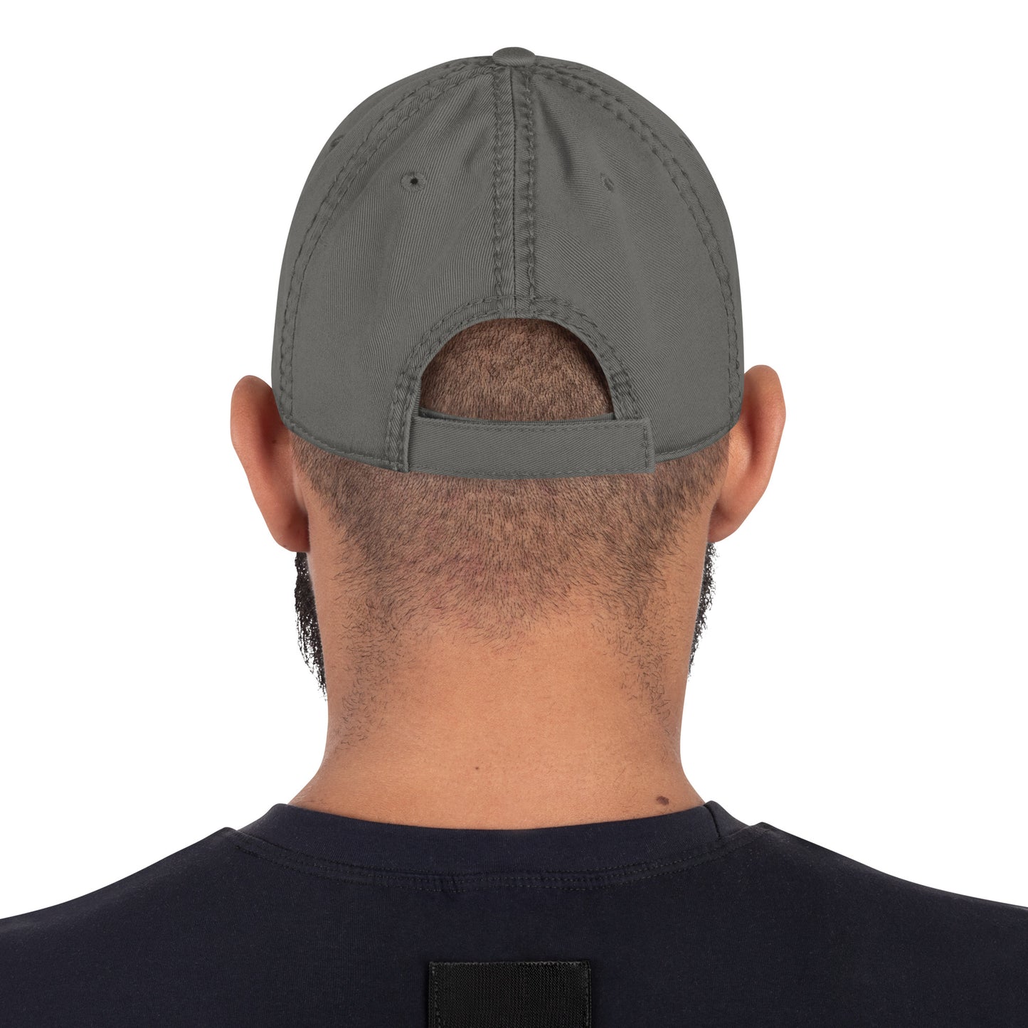Lying cat with big blue eyes - Distressed Dad Hat